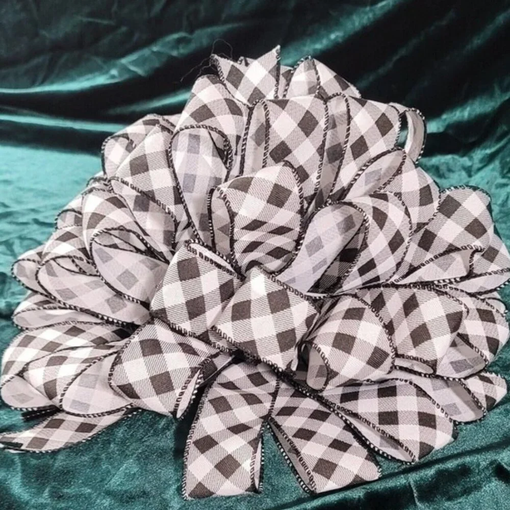Christmas Tree Bow Topper, Black‎ and White Diamond Harlequin 44 Loop Bow Topper